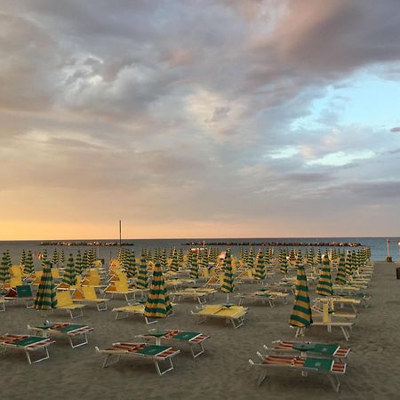 Hotel Viking Rimini Eksteriør billede